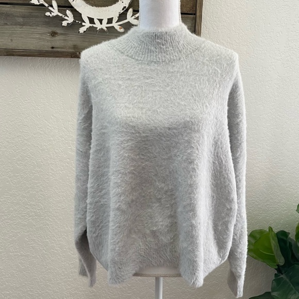 H&M gray fuzzy mock turtleneck sweater gray size XL NWT